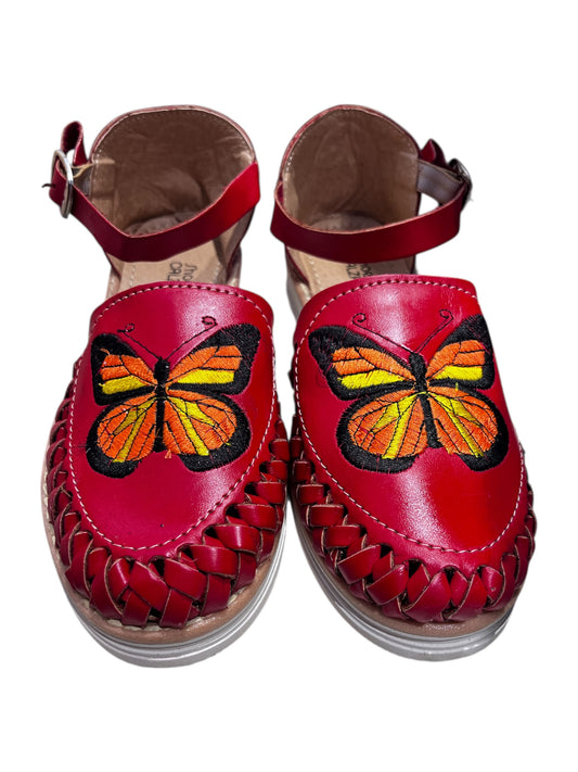 Red Huaraches Artesanales – Handcrafted Leather Sandals with Unique Designs